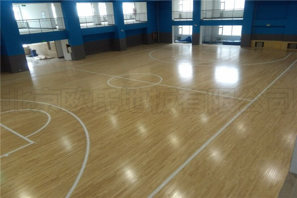 專業(yè)的籃球木地板，你選對了嗎？